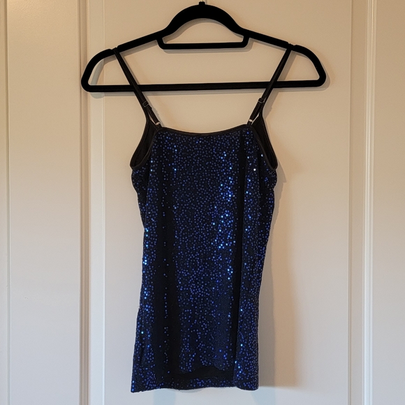 Like New 2b bebe Sequin Tank Top M - Picture 2 of 5